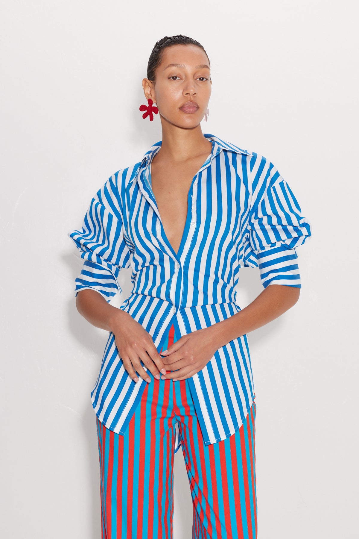 W3279-LOCH-STRIPED-POPLIN-BUTTON-UP-BLUE-STRIPE-WITH-PIA-STRIPED-POPLIN-PANTS-PRIMARY